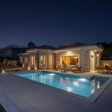 Katarina Diklo בית נופש זאדאר