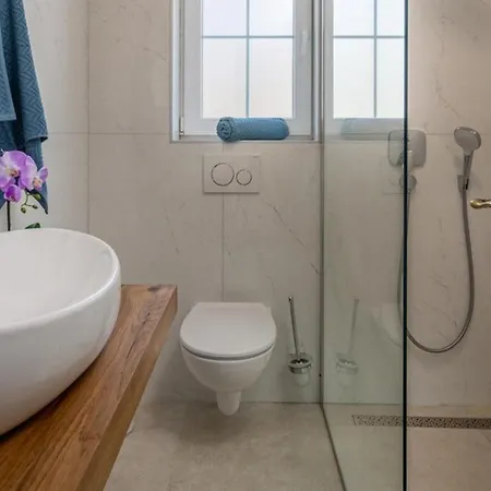 בית נופש Katarina Diklo זאדאר